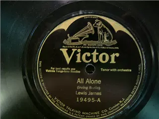 small_victor 19495 a.webp